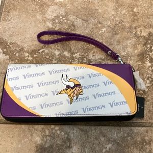 Minnesota Vikings zip organizer, wallet with wristlet